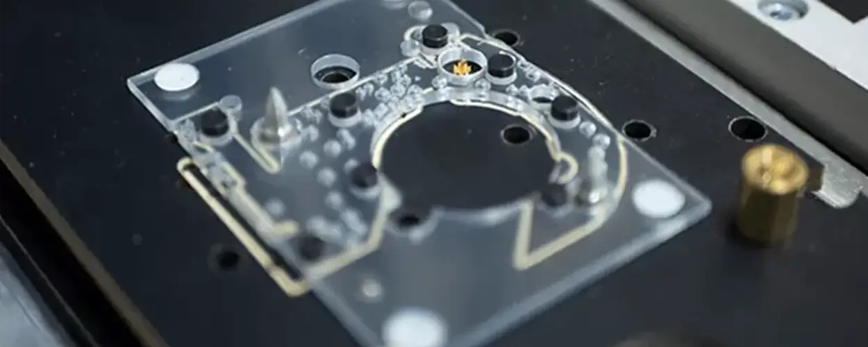 Test bench for an electronic circuit board in an active implant